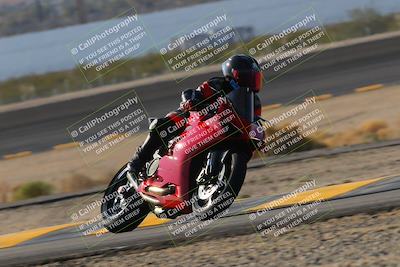 media/Dec-18-2022-SoCal Trackdays (Sun) [[8099a50955]]/Turn 14 (940am)/